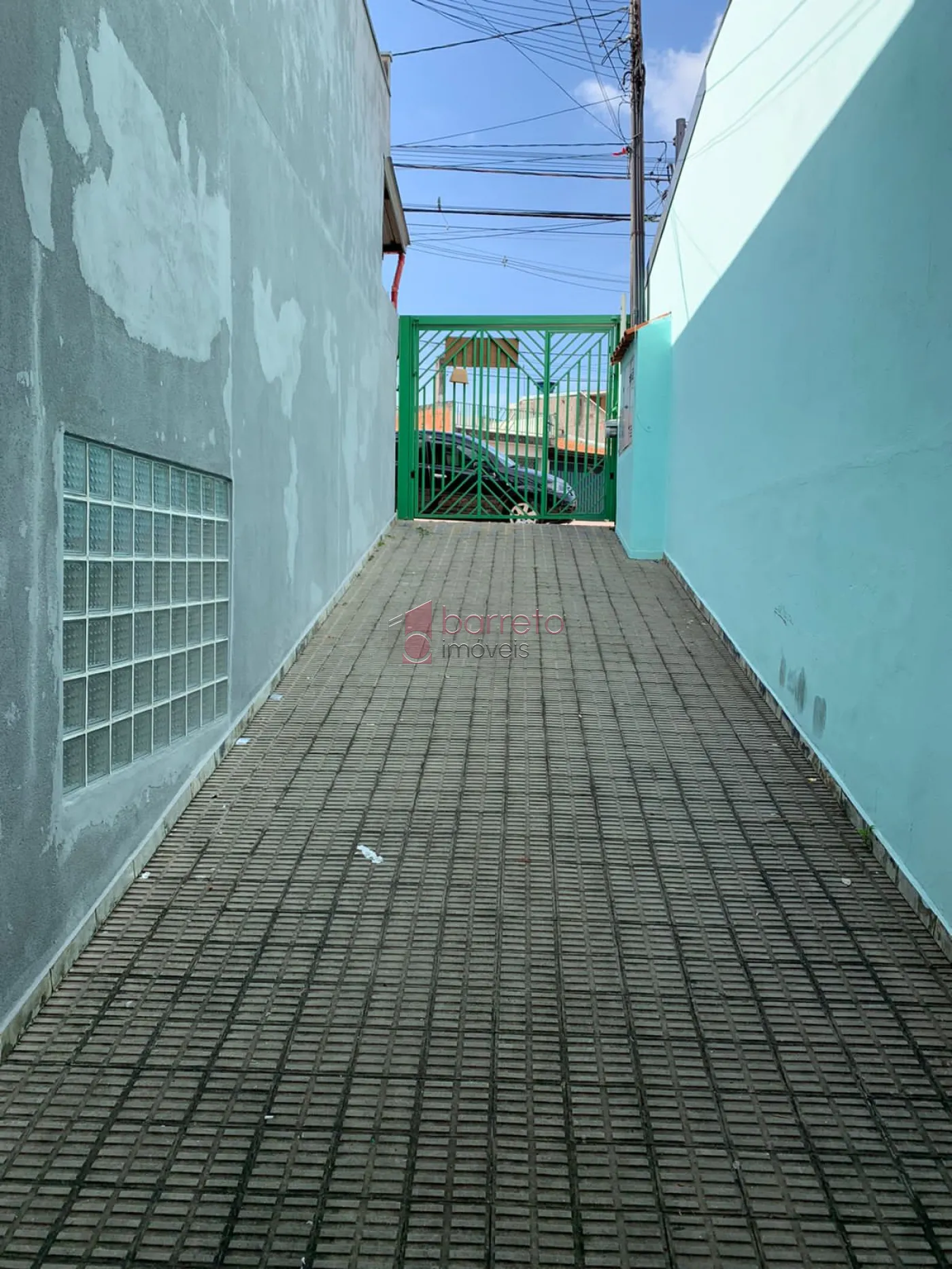 CASA PARA LOCAÇÃO E VENDA COM 03 QUARTOS NO JARDIM TARUMÃ JUNDIAÍ/SP