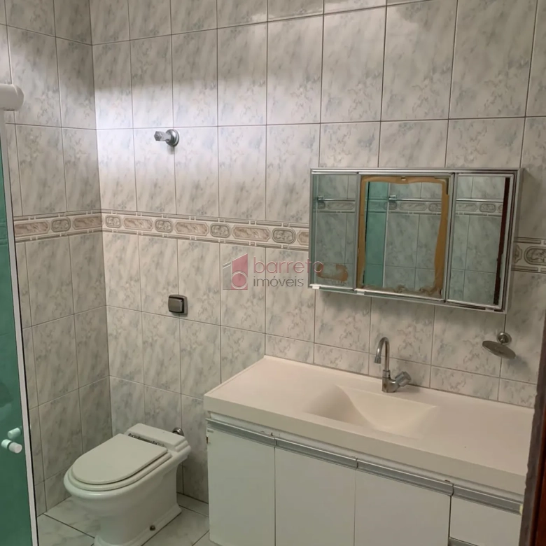 CASA PARA LOCAÇÃO E VENDA COM 03 QUARTOS NO JARDIM TARUMÃ JUNDIAÍ/SP