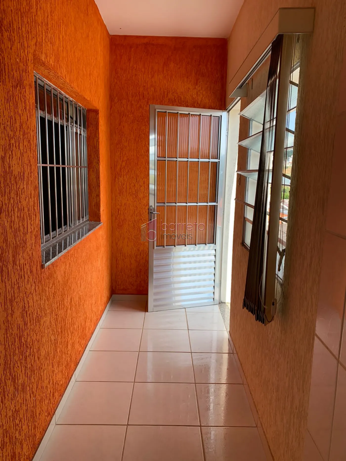CASA PARA LOCAÇÃO E VENDA COM 03 QUARTOS NO JARDIM TARUMÃ JUNDIAÍ/SP