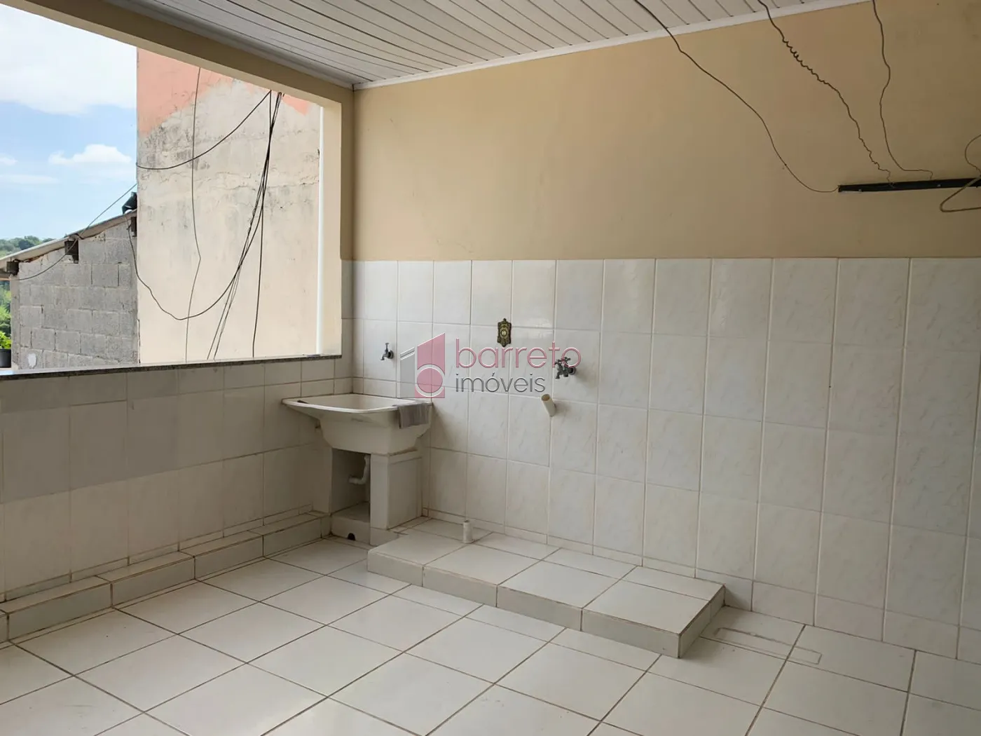 CASA PARA LOCAÇÃO E VENDA COM 03 QUARTOS NO JARDIM TARUMÃ JUNDIAÍ/SP