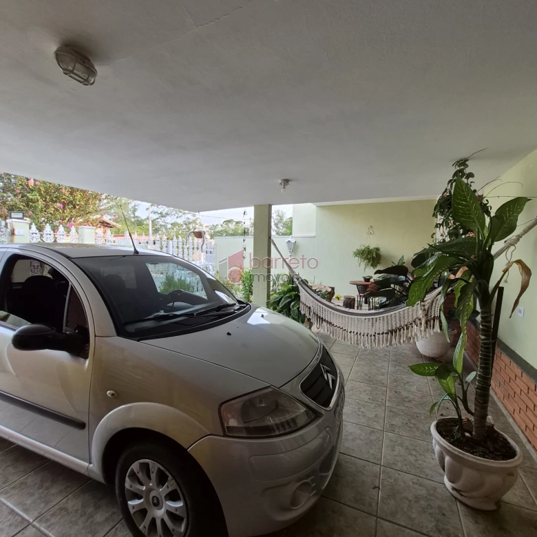 CASA À VENDA NO BAIRRO TORRES DE SÃO JOSÉ EM JUNDIAÍ/SP