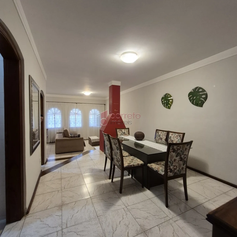 CASA À VENDA NO BAIRRO TORRES DE SÃO JOSÉ EM JUNDIAÍ/SP