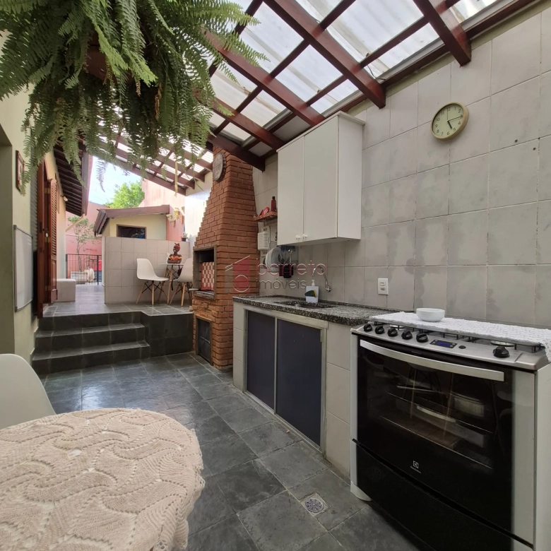 CASA À VENDA NO BAIRRO TORRES DE SÃO JOSÉ EM JUNDIAÍ/SP