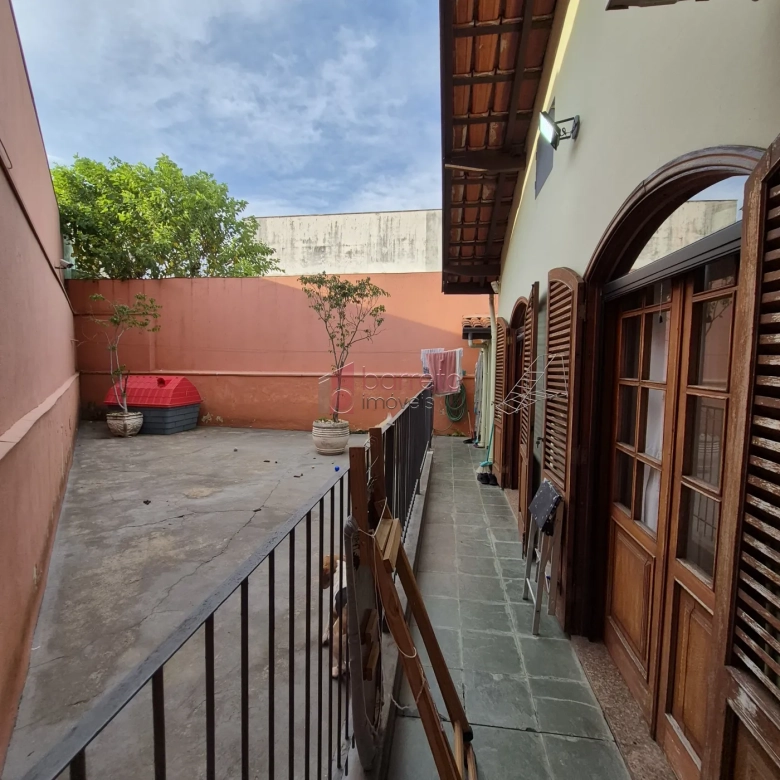 CASA À VENDA NO BAIRRO TORRES DE SÃO JOSÉ EM JUNDIAÍ/SP