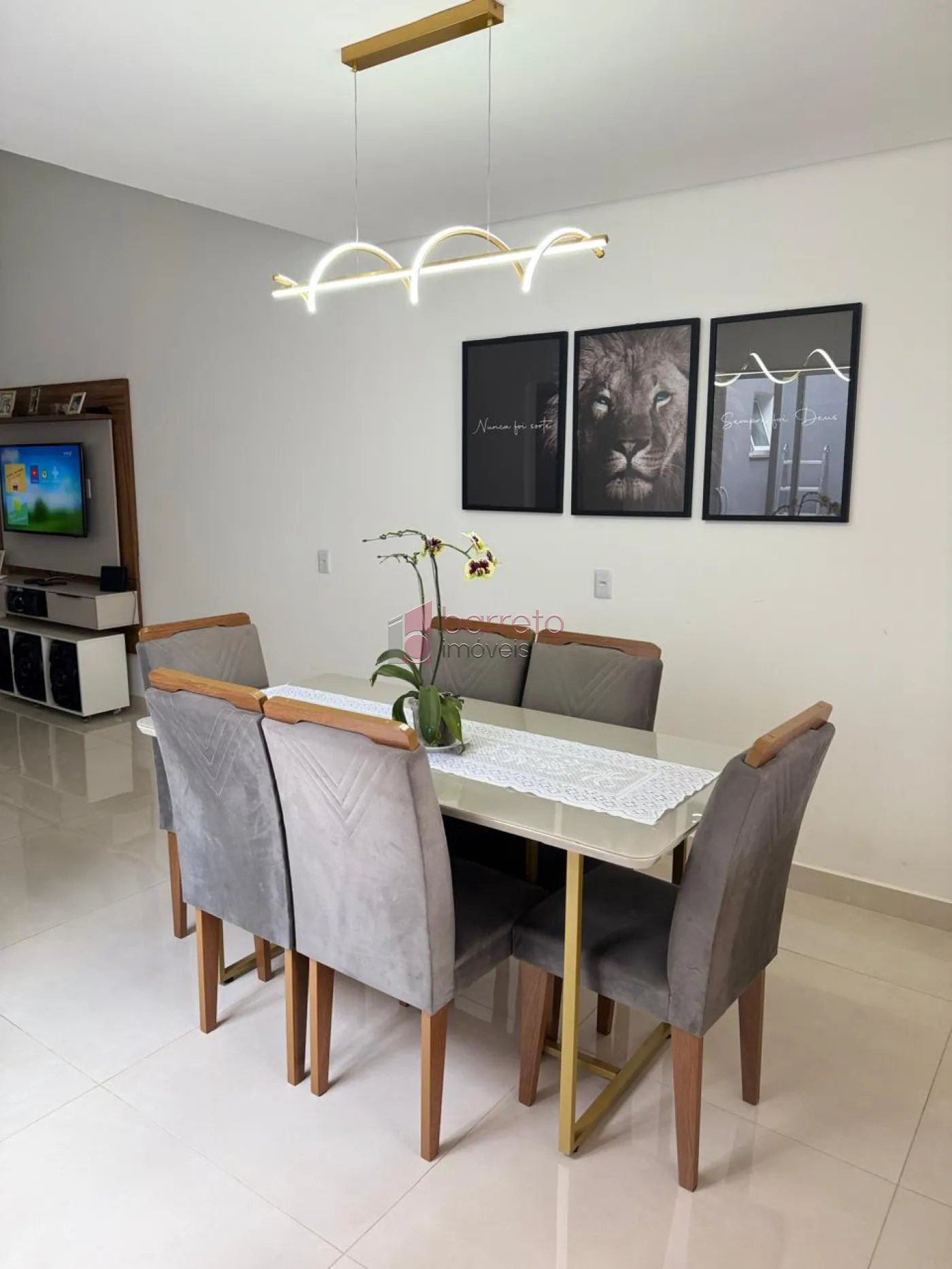 CASA À VENDA NO BAIRRO JARDIM VALE VERDE EM JUNDIAÍ/SP