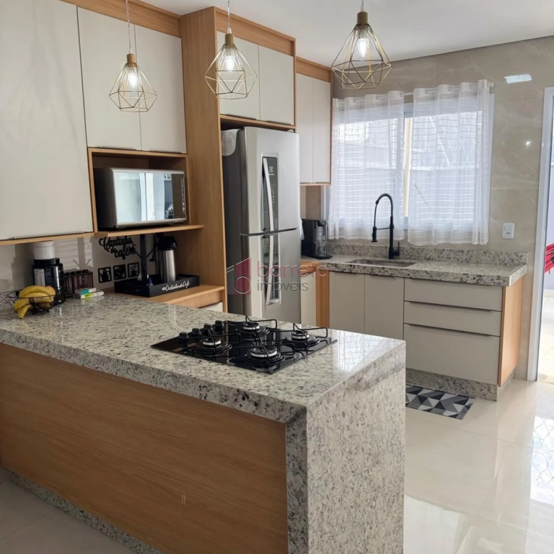 CASA À VENDA NO BAIRRO JARDIM VALE VERDE EM JUNDIAÍ/SP