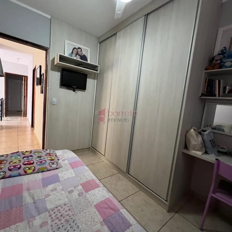 CASA À VENDA NO JARDIM SARAPIRANGA – MEDEIROS – JUNDIAÍ/SP