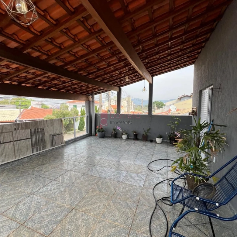 CASA À VENDA NO JARDIM SARAPIRANGA – MEDEIROS – JUNDIAÍ/SP