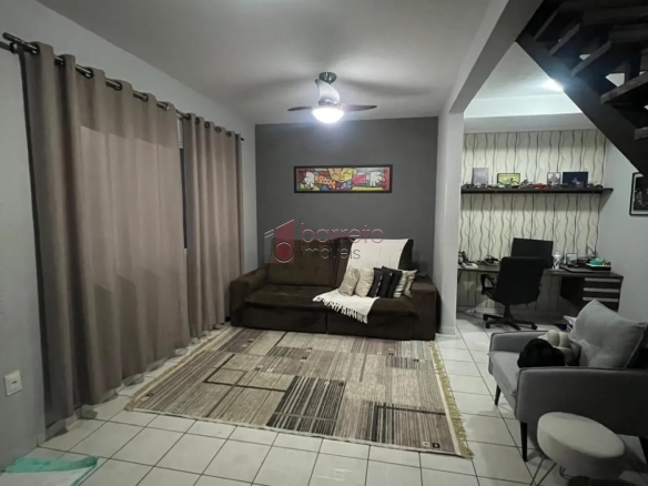 CASA À VENDA NO JARDIM SARAPIRANGA – MEDEIROS – JUNDIAÍ/SP