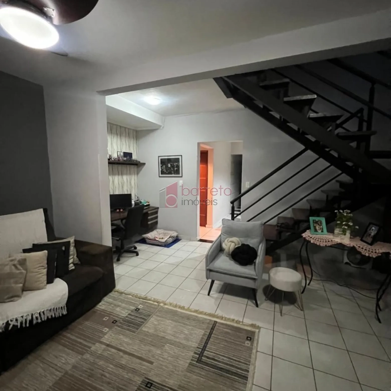 CASA À VENDA NO JARDIM SARAPIRANGA – MEDEIROS – JUNDIAÍ/SP