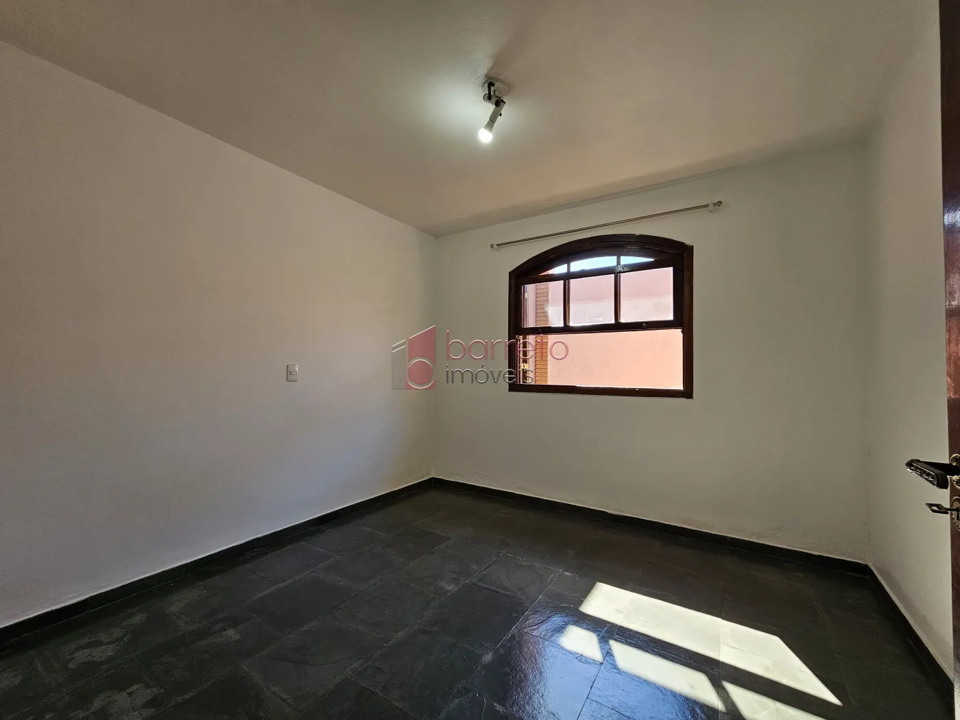 CASA PARA VENDA NO BAIRRO MEDEIROS EM JUNDIAÍ/SP