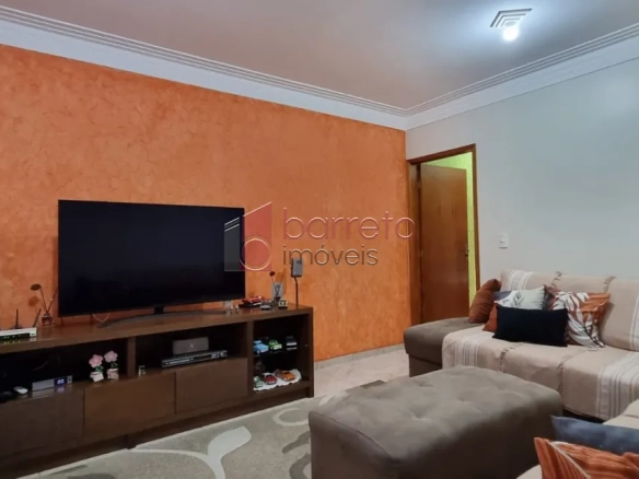CASA À VENDA NO BAIRRO ALMERINDA CHAVES EM JUNDIAÍ/SP