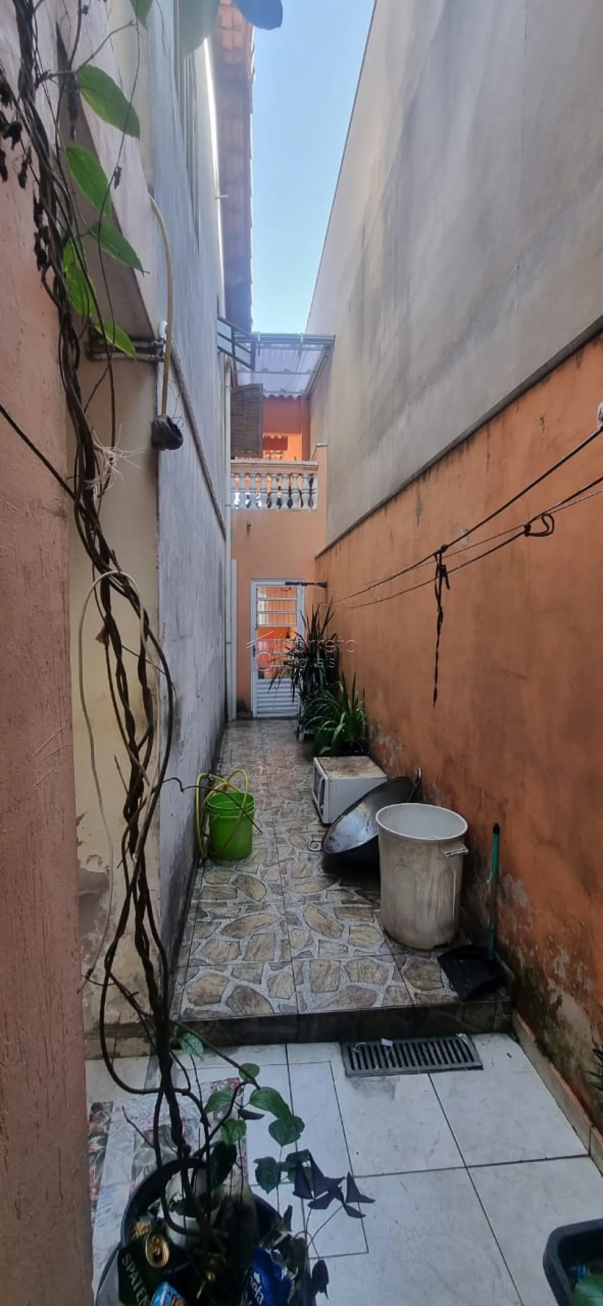 SOBRADO À VENDA NO BAIRRO ALMERINDA CHAVES – JUNDIAÍ/SP