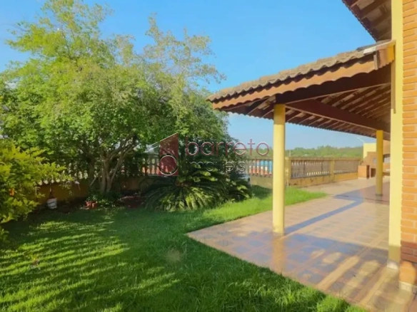 CASA COM EDÍCULA À VENDA NO BAIRRO PARQUE CENTENÁRIO – JUNDIAÍ/SP