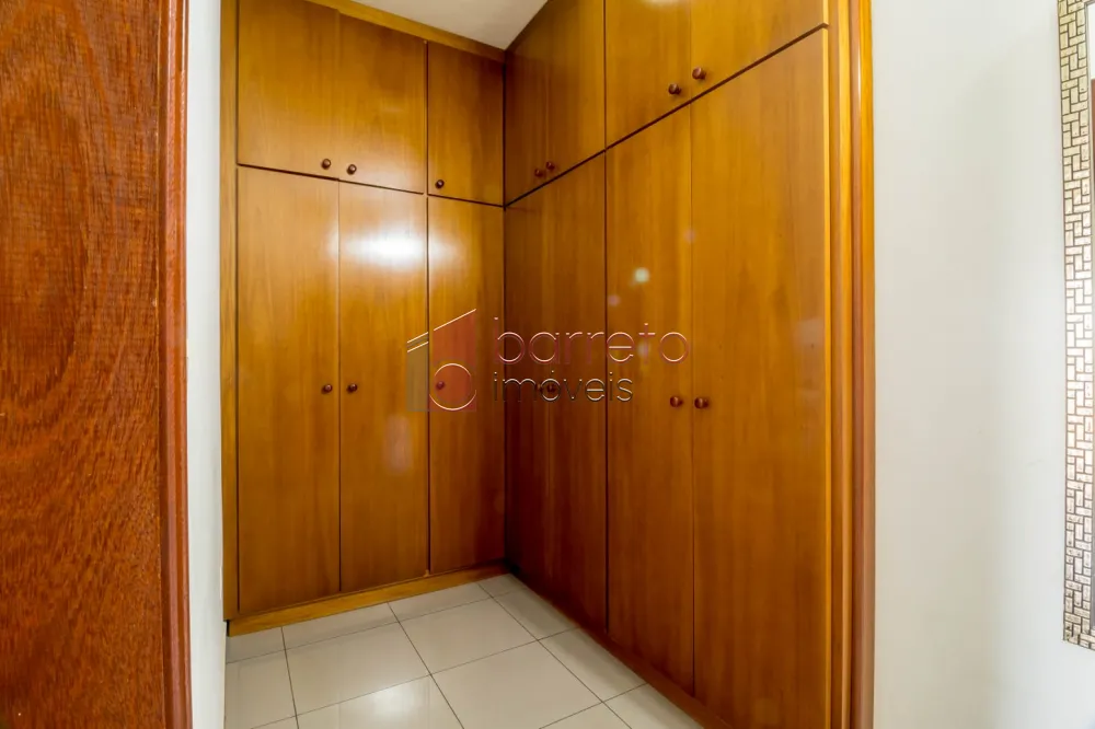 CASA COM EDÍCULA À VENDA NO BAIRRO PARQUE CENTENÁRIO – JUNDIAÍ/SP