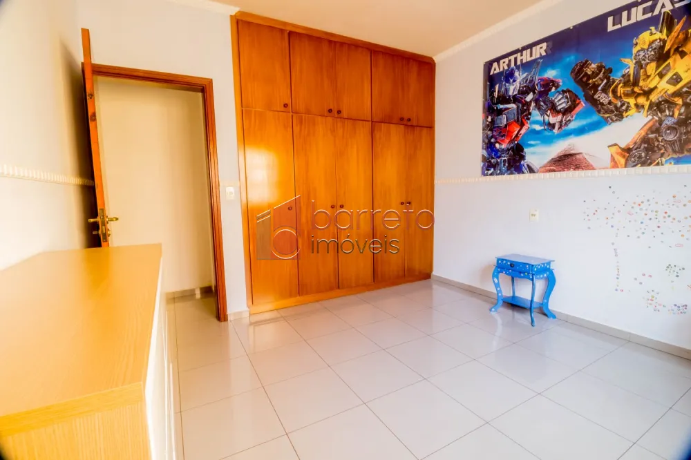 CASA COM EDÍCULA À VENDA NO BAIRRO PARQUE CENTENÁRIO – JUNDIAÍ/SP