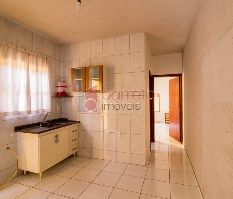 CASA COM EDÍCULA À VENDA NO BAIRRO PARQUE CENTENÁRIO – JUNDIAÍ/SP