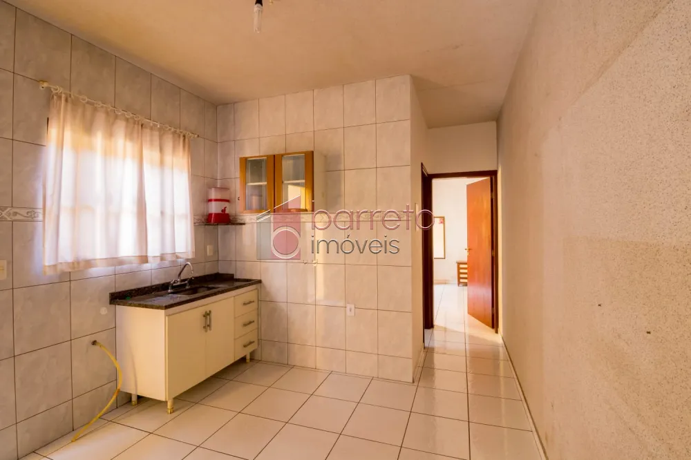 CASA COM EDÍCULA À VENDA NO BAIRRO PARQUE CENTENÁRIO – JUNDIAÍ/SP