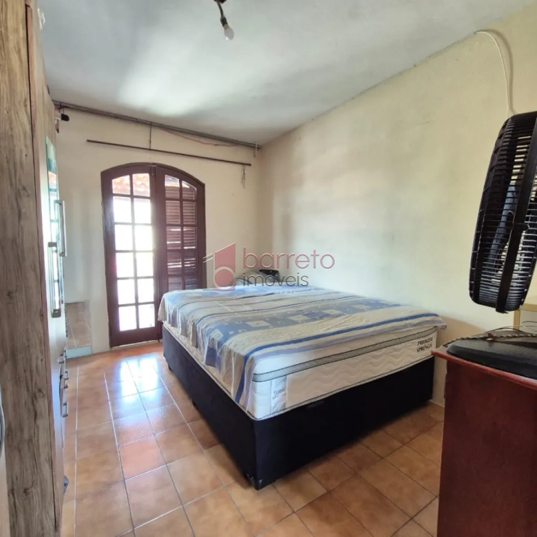 SOBRADO COM EDÍCULA À VENDA NO BAIRRO PARQUE RESIDENCIAL ELOY CHAVES – JUNDIAÍ/SP