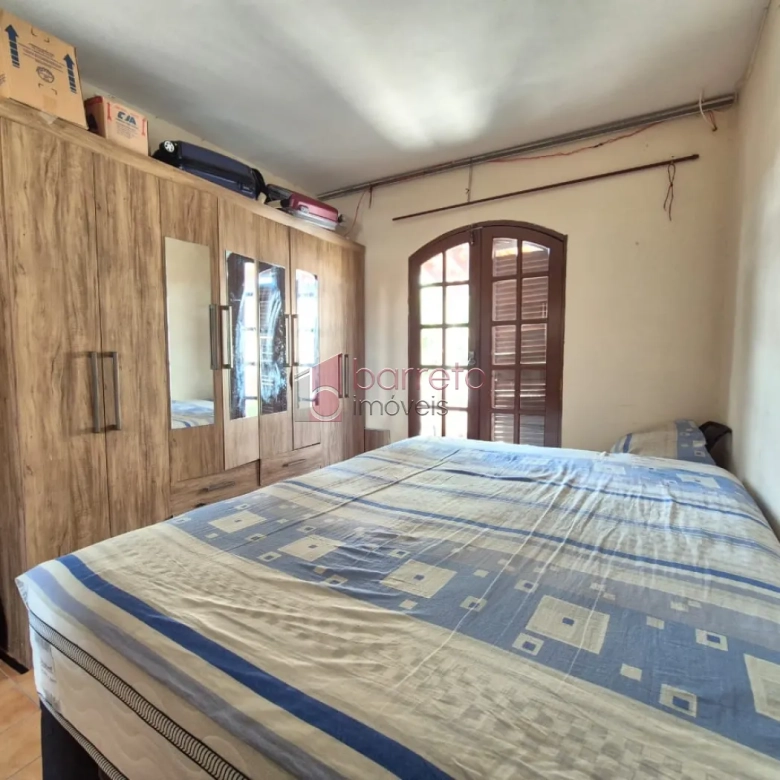 SOBRADO COM EDÍCULA À VENDA NO BAIRRO PARQUE RESIDENCIAL ELOY CHAVES – JUNDIAÍ/SP