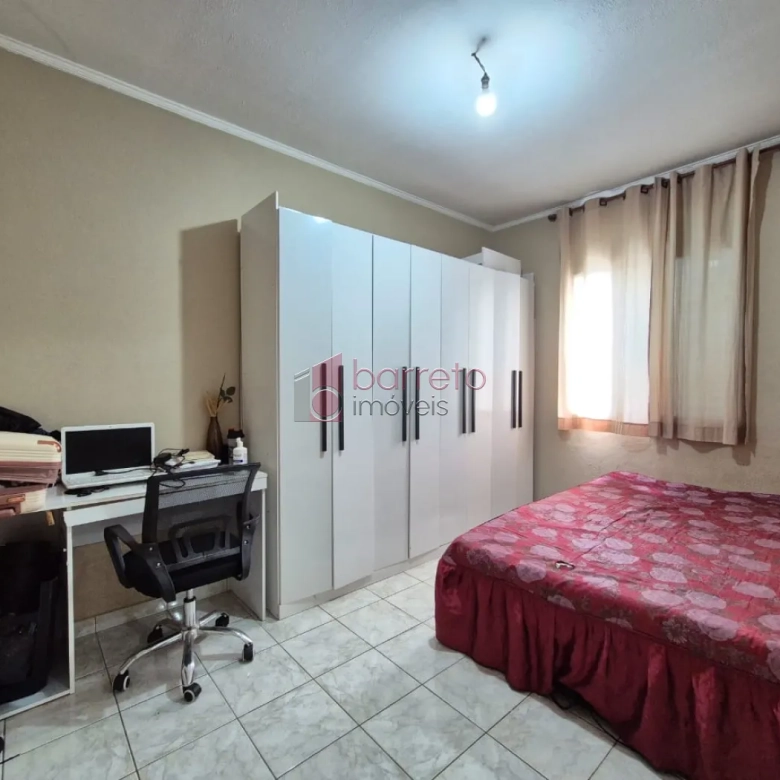 SOBRADO COM EDÍCULA À VENDA NO BAIRRO PARQUE RESIDENCIAL ELOY CHAVES – JUNDIAÍ/SP