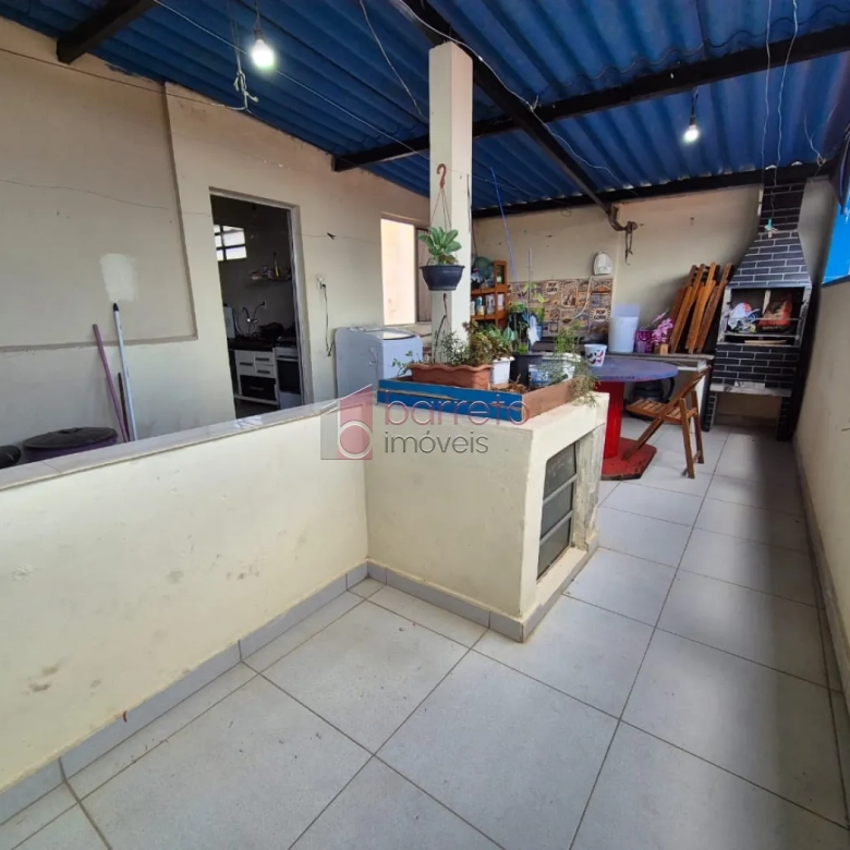 SOBRADO COM EDÍCULA À VENDA NO BAIRRO PARQUE RESIDENCIAL ELOY CHAVES – JUNDIAÍ/SP