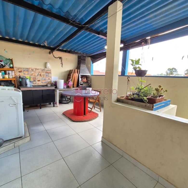 SOBRADO COM EDÍCULA À VENDA NO BAIRRO PARQUE RESIDENCIAL ELOY CHAVES – JUNDIAÍ/SP