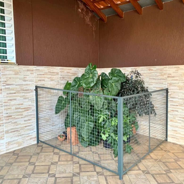 CASA COM EDÍCULA À VENDA NO PARQUE RESIDENCIAL ELOY CHAVES EM JUNDIAÍ – SP