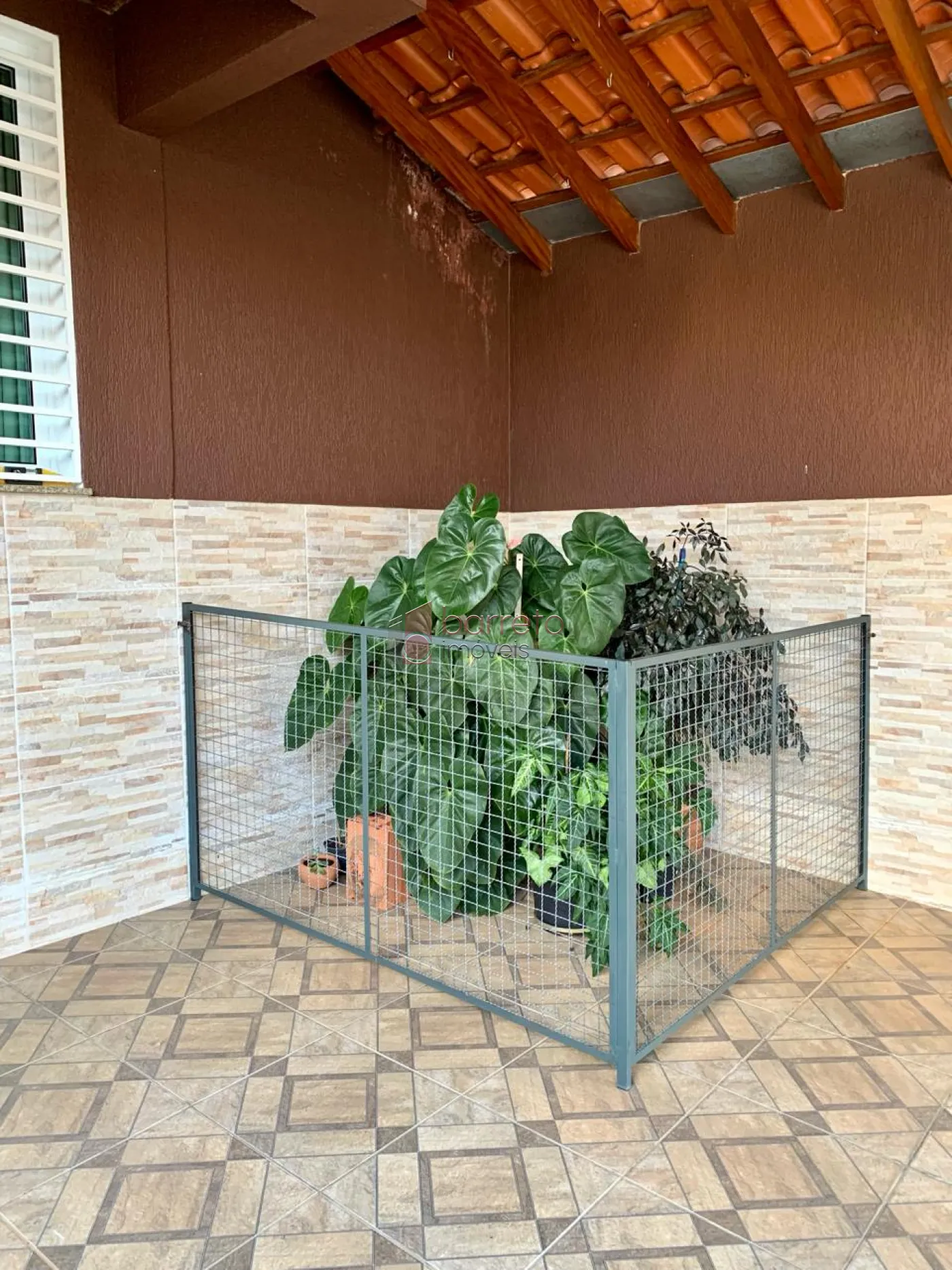 CASA COM EDÍCULA À VENDA NO PARQUE RESIDENCIAL ELOY CHAVES EM JUNDIAÍ – SP