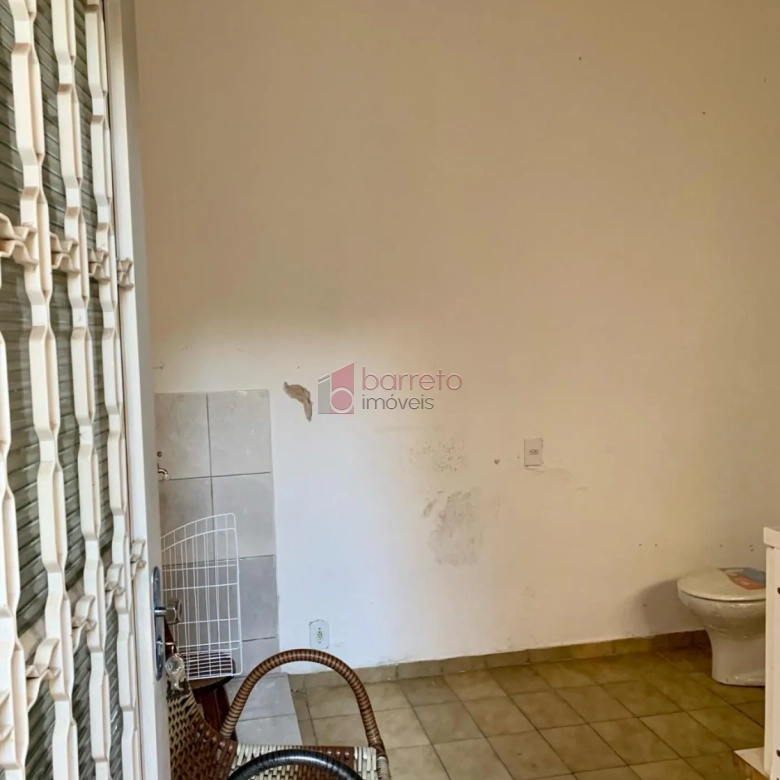 CASA COM EDÍCULA À VENDA NO PARQUE RESIDENCIAL ELOY CHAVES EM JUNDIAÍ – SP