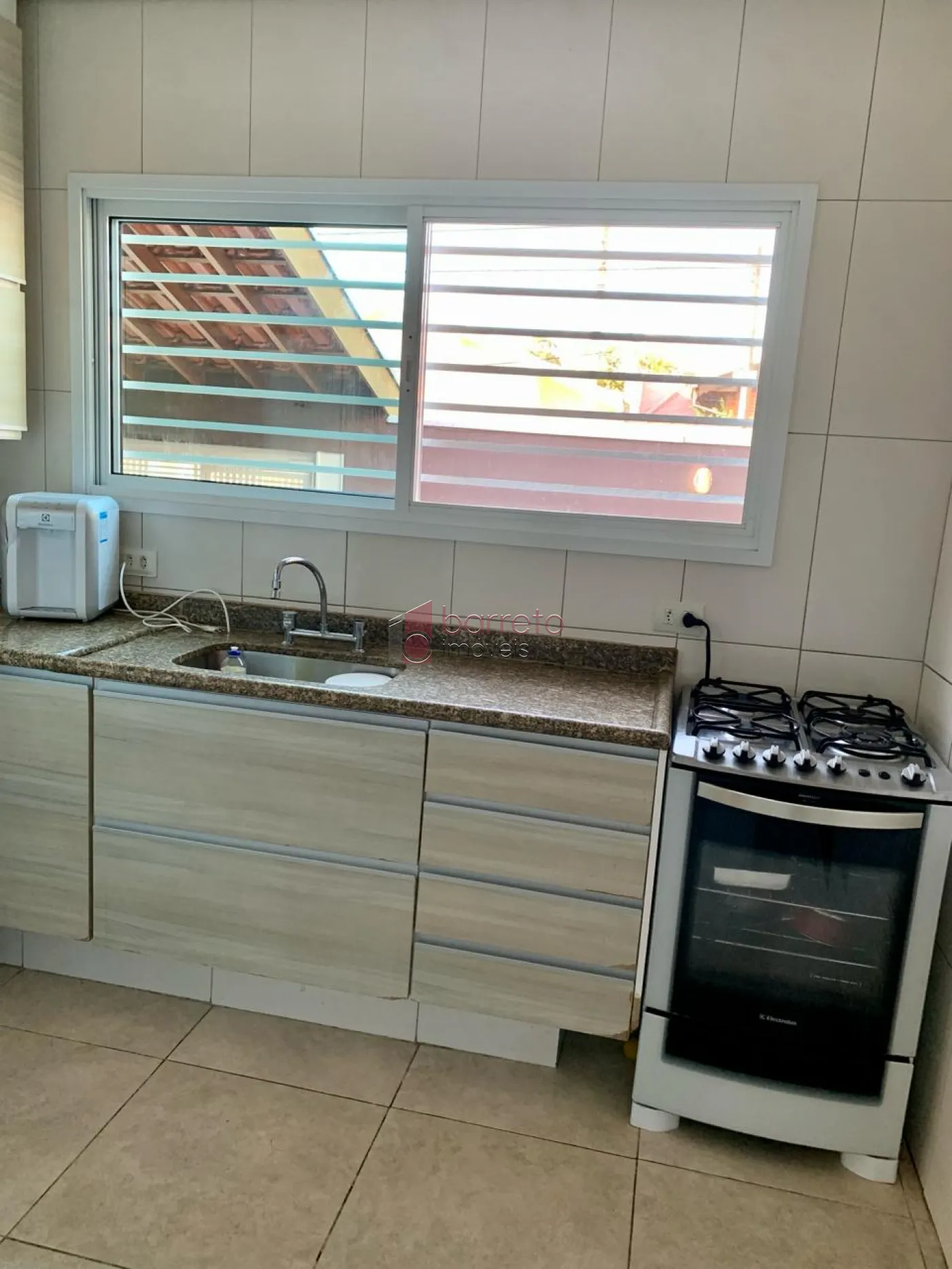 CASA COM EDÍCULA À VENDA NO PARQUE RESIDENCIAL ELOY CHAVES EM JUNDIAÍ – SP