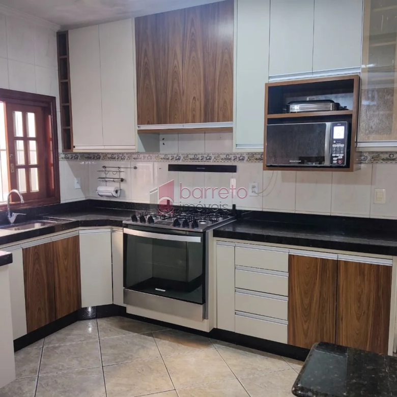 SOBRADO À VENDA NO JARDIM SÃO VICENTE – JUNDIAÍ/SP