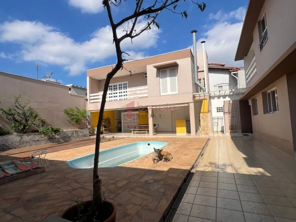 CASA À VENDA NO BAIRRO VILA AGRÍCOLA EM JUNDIAÍ/SP