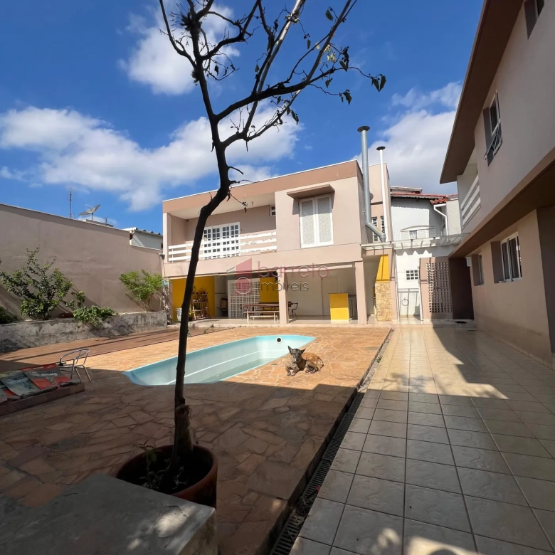 CASA À VENDA NO BAIRRO VILA AGRÍCOLA EM JUNDIAÍ/SP