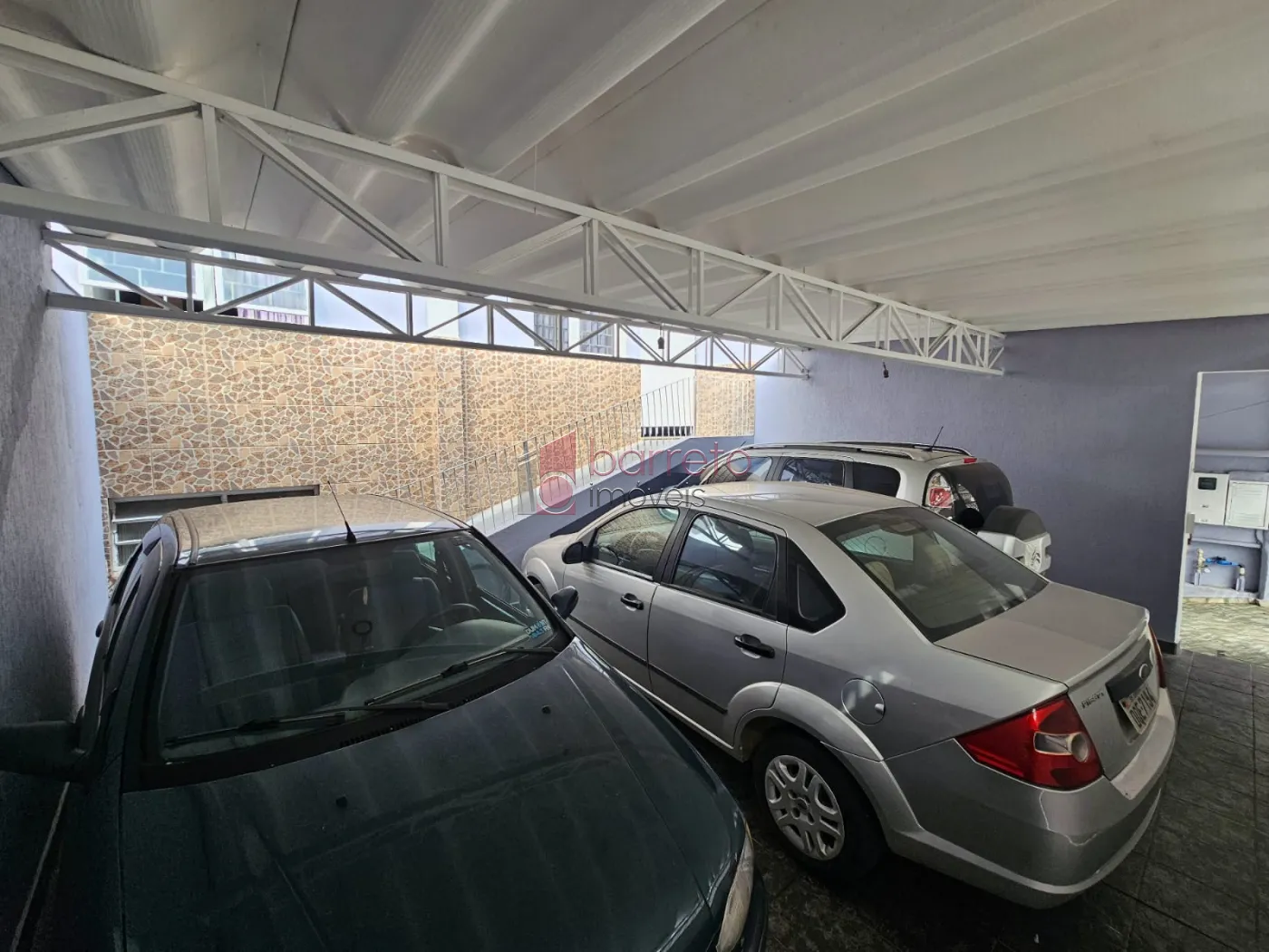 CASA COM 02 EDÍCULAS À VENDA NA VILA BANDEIRANTES EM JUNDIAÍ/SP