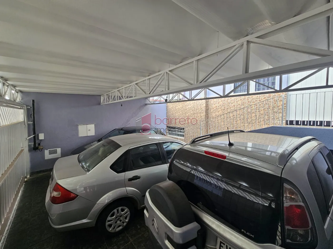 CASA COM 02 EDÍCULAS À VENDA NA VILA BANDEIRANTES EM JUNDIAÍ/SP