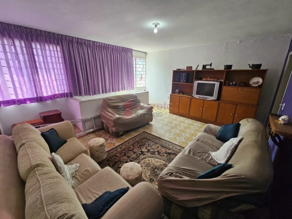 CASA COM 02 EDÍCULAS À VENDA NA VILA BANDEIRANTES EM JUNDIAÍ/SP