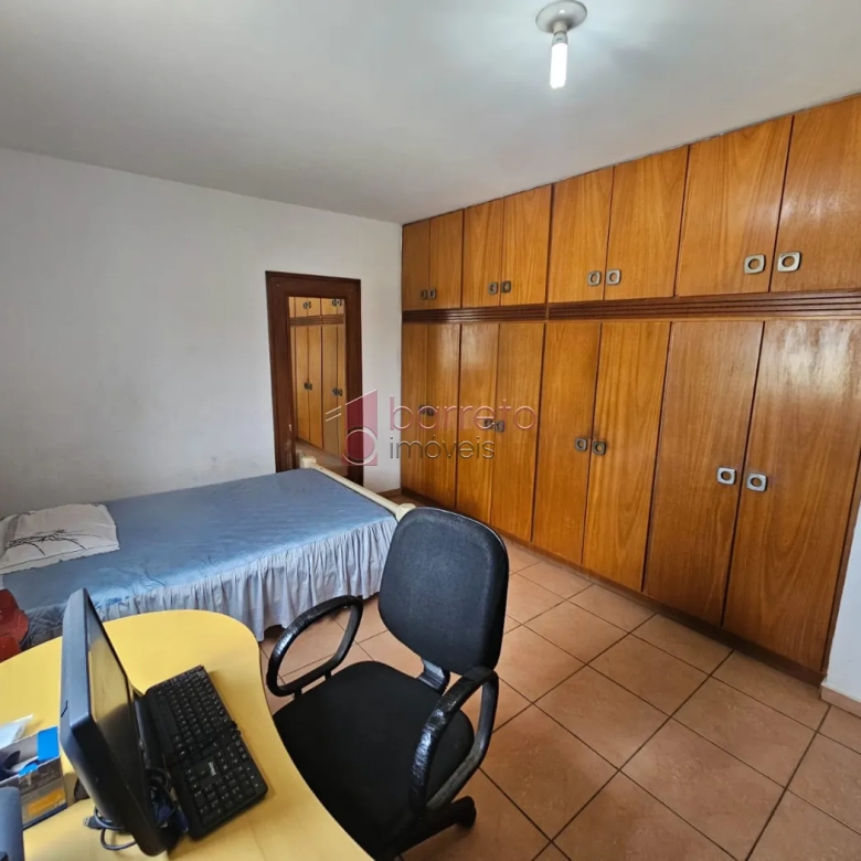 CASA COM 02 EDÍCULAS À VENDA NA VILA BANDEIRANTES EM JUNDIAÍ/SP