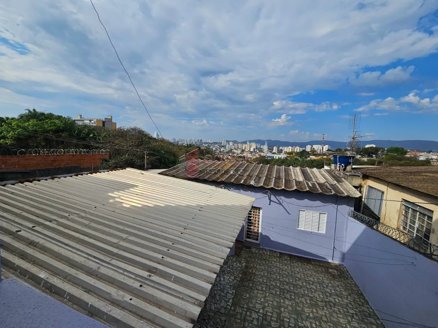 CASA COM 02 EDÍCULAS À VENDA NA VILA BANDEIRANTES EM JUNDIAÍ/SP