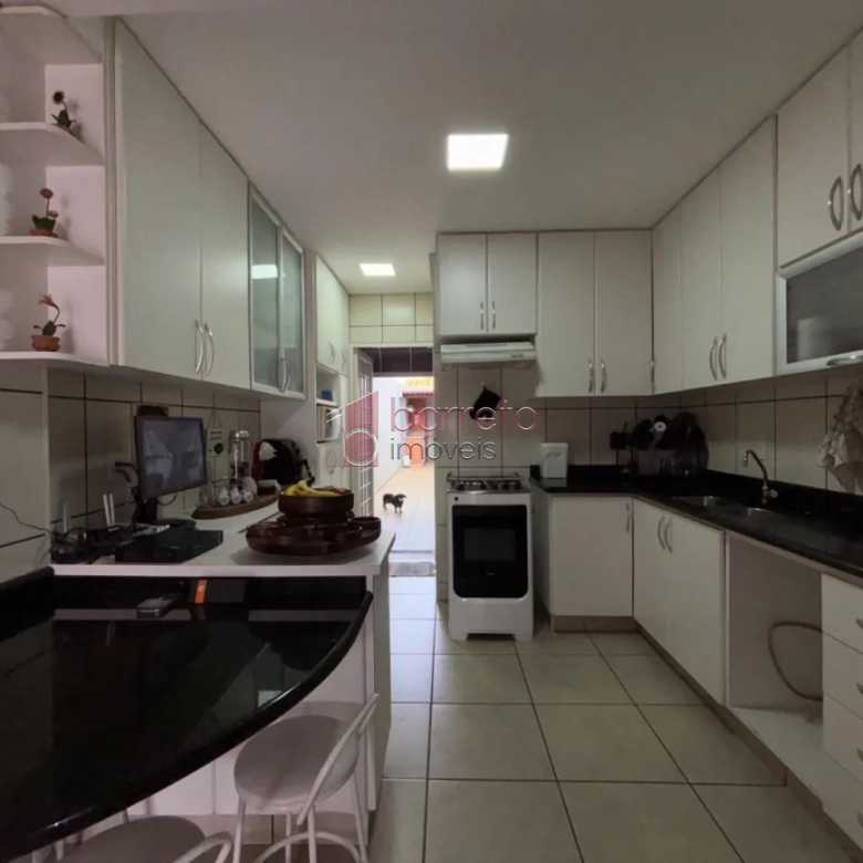 CASA À VENDA NO JARDIM MERCI EM JUNDIAÍ/SP