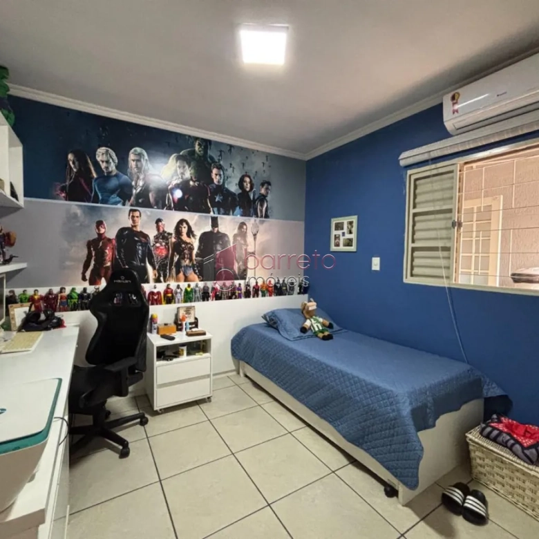 CASA À VENDA NO JARDIM MERCI EM JUNDIAÍ/SP