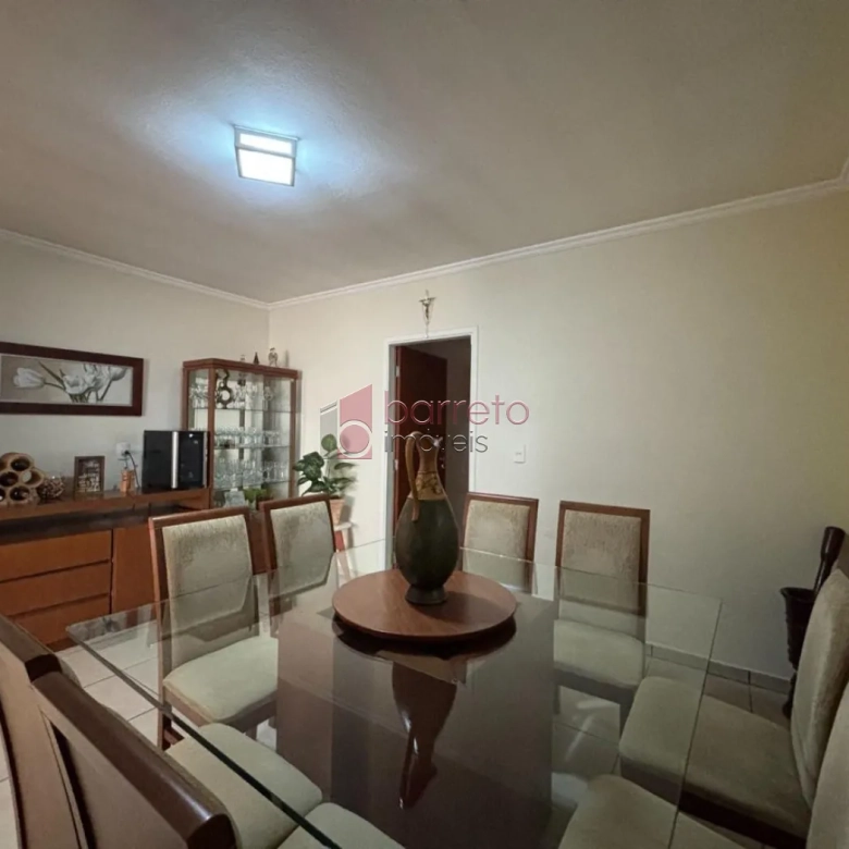 CASA À VENDA NO JARDIM MERCI EM JUNDIAÍ/SP