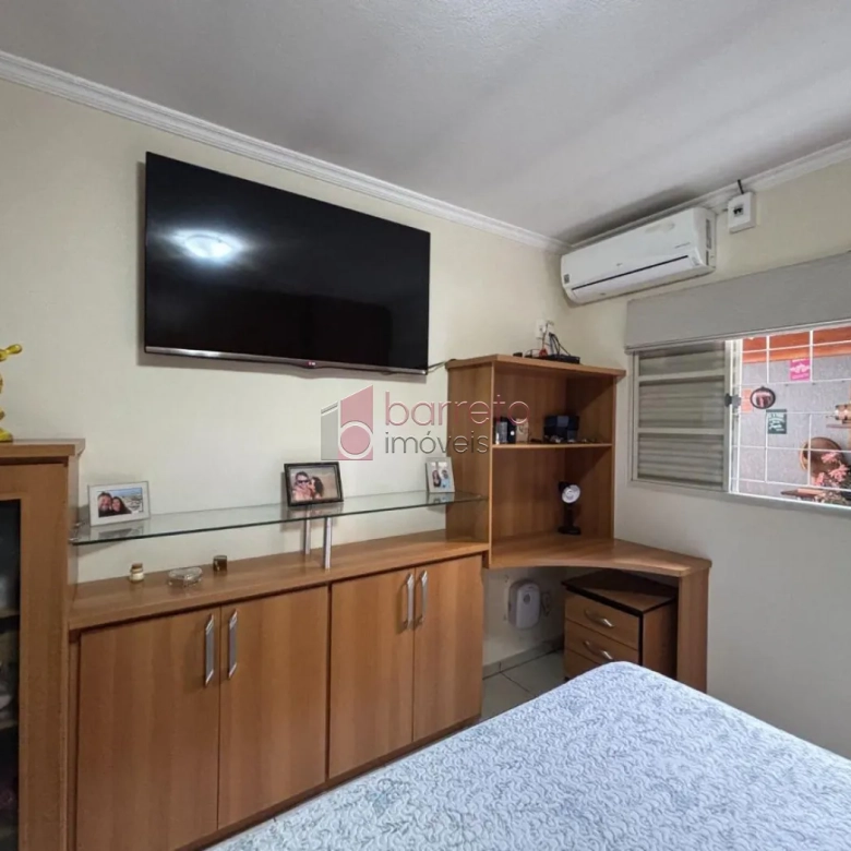 CASA À VENDA NO JARDIM MERCI EM JUNDIAÍ/SP