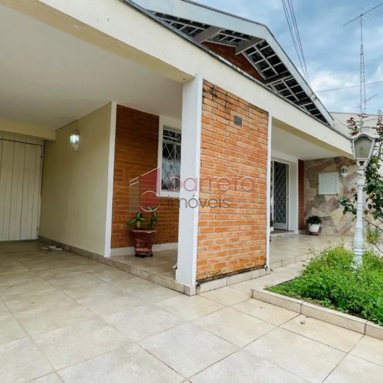 CASA TÉRREA COM EDÍCULA À VENDA NA VILA GRAFF EM JUNDIAÍ/SP