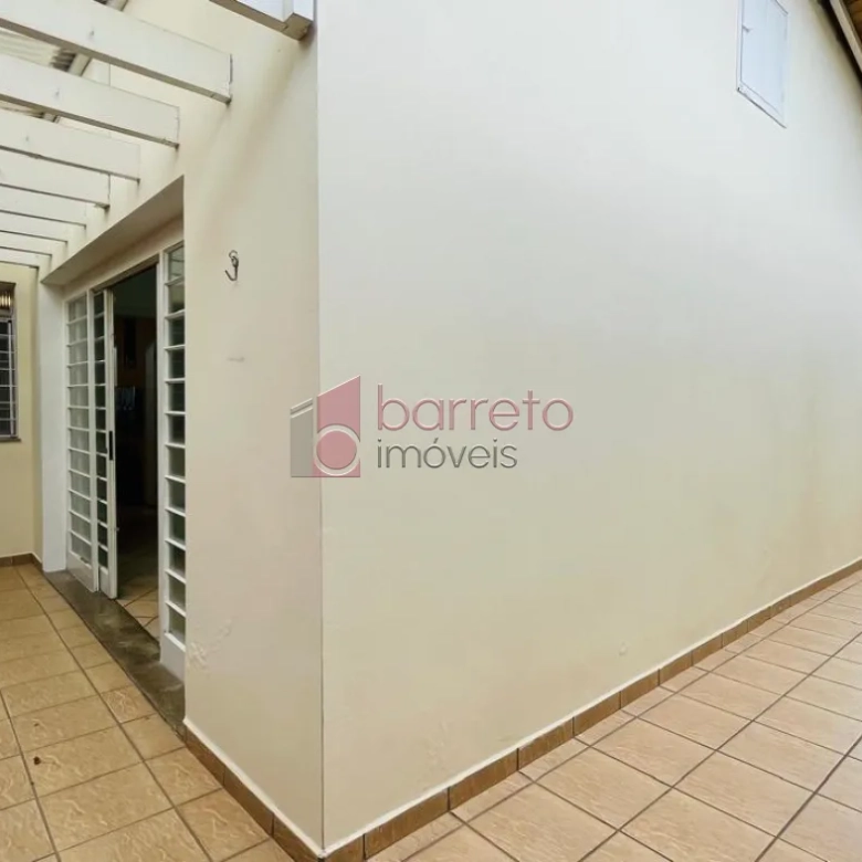 CASA TÉRREA COM EDÍCULA À VENDA NA VILA GRAFF EM JUNDIAÍ/SP