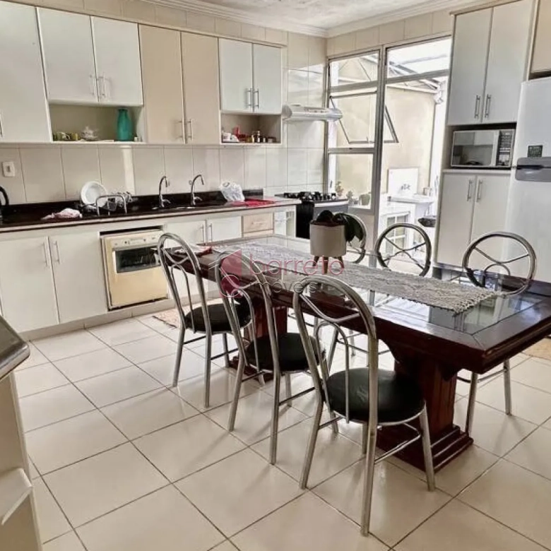 CASA À VENDA NA VILA LIBERDADE EM JUNDIAÍ/SP
