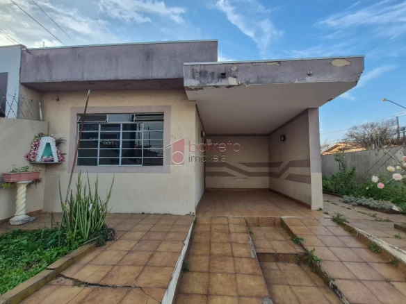 CASA TÉRREA COM EDÍCULA PARA VENDA NO BAIRRO VILA MARLENE – JUNDIAÍ/SP