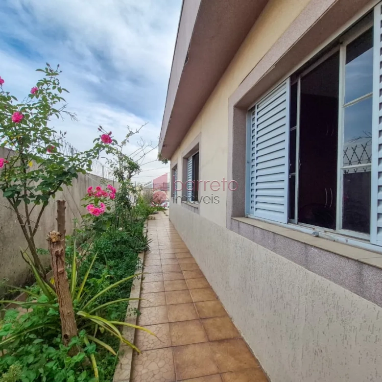 CASA TÉRREA COM EDÍCULA PARA VENDA NO BAIRRO VILA MARLENE – JUNDIAÍ/SP