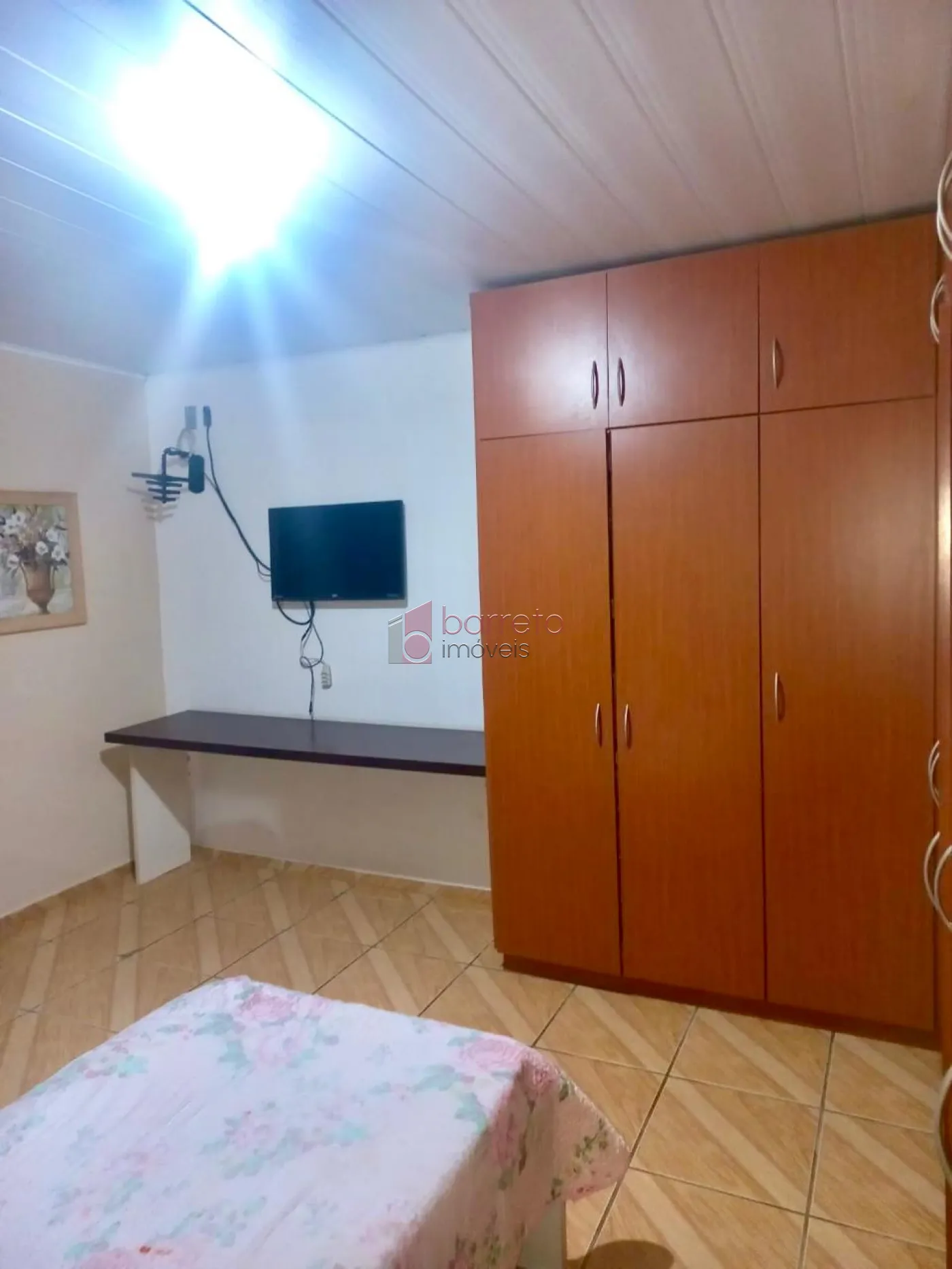 SOBRADO COM 2 CASAS INDEPENDENTES À VENDA NO BAIRRO MEDEIROS EM JUNDIAÍ/SP