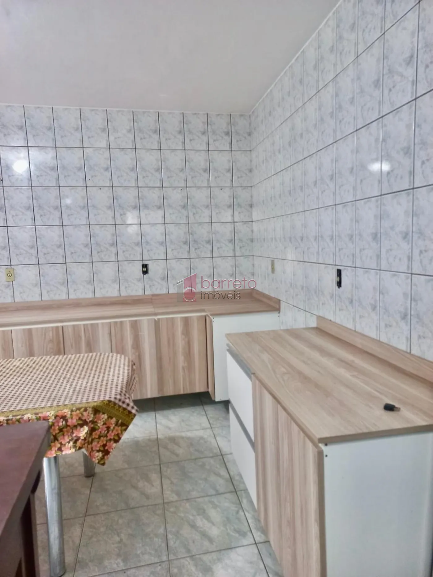 SOBRADO COM 2 CASAS INDEPENDENTES À VENDA NO BAIRRO MEDEIROS EM JUNDIAÍ/SP